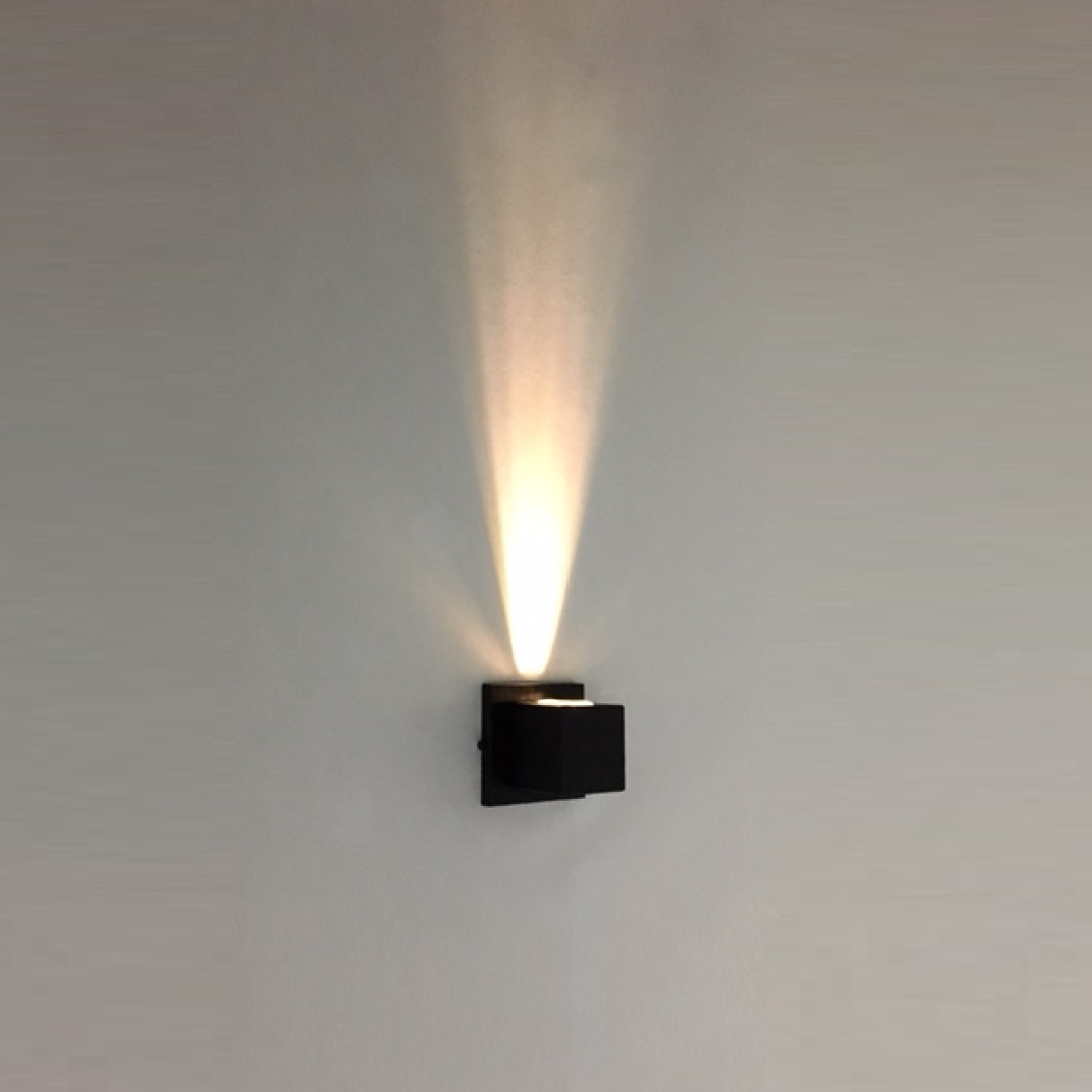 Arandela de Alumínio 1 Foco Lente Frontal 11 x 11 x 7,5 1x G9 Preto MOD1381PT Foco Iluminação