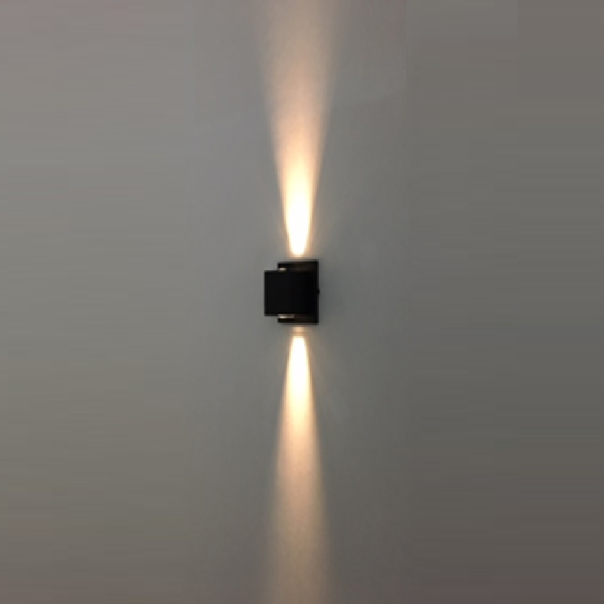 Arandela de Alumínio 2 Focos Lente Frontal 11 x 11 x 7,5 1x G9 Preto MOD1385PT Foco Iluminação