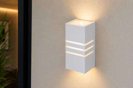 Arandela de Alumínio 2 Fachos com 3 Frisos 15 x 7 x 9 cm 1 x G9 Branca MOD120BR Foco Iluminação